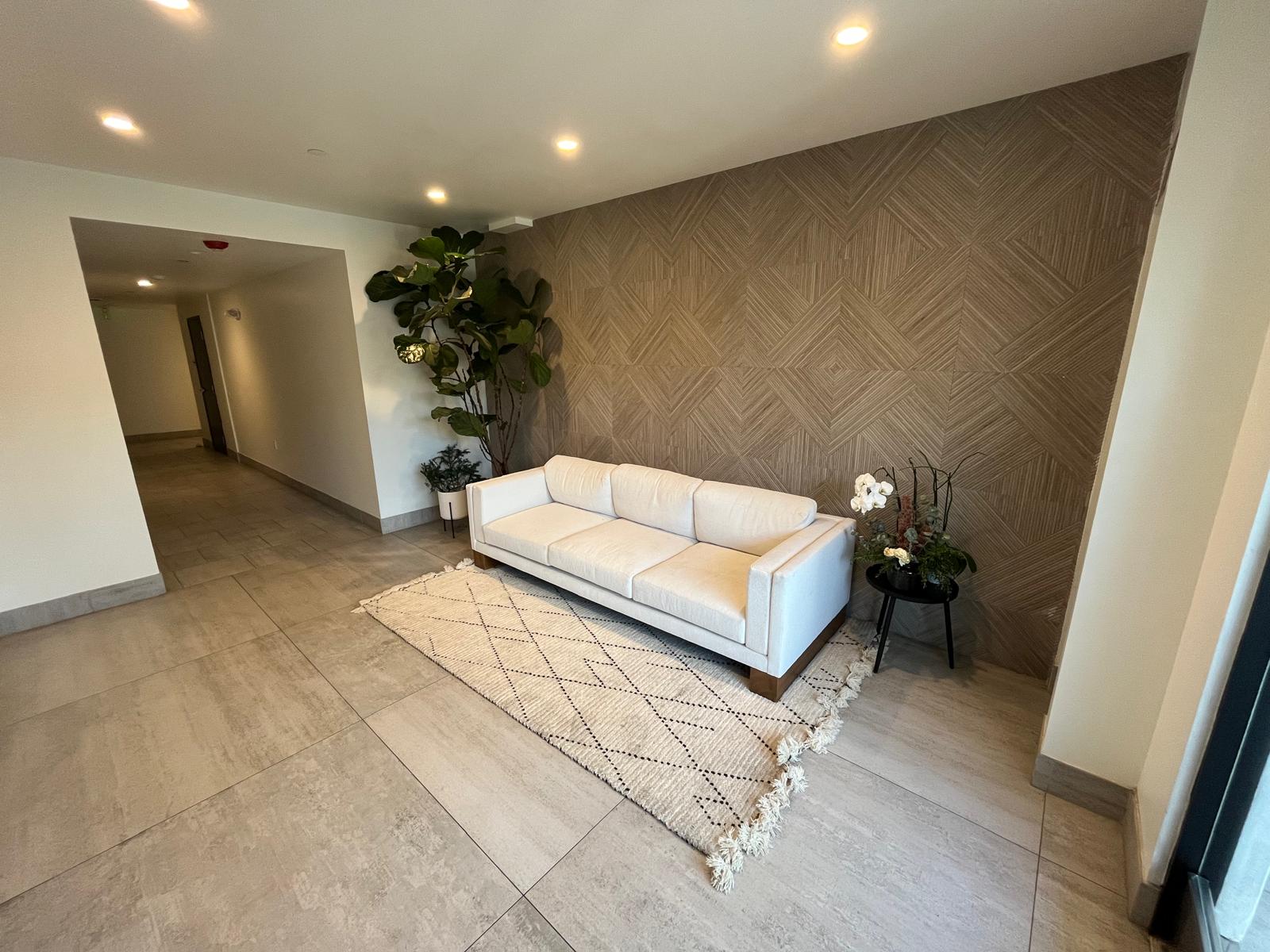 Apartamento · piso y muro